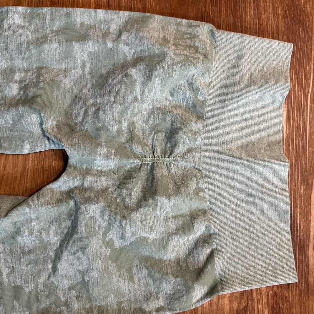 Gymshark Green Sweatpants for Active Comfort